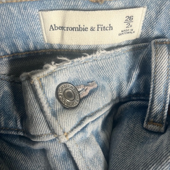 Abercrombie & Fitch Low Rise Jeans - Picture 2 of 5
